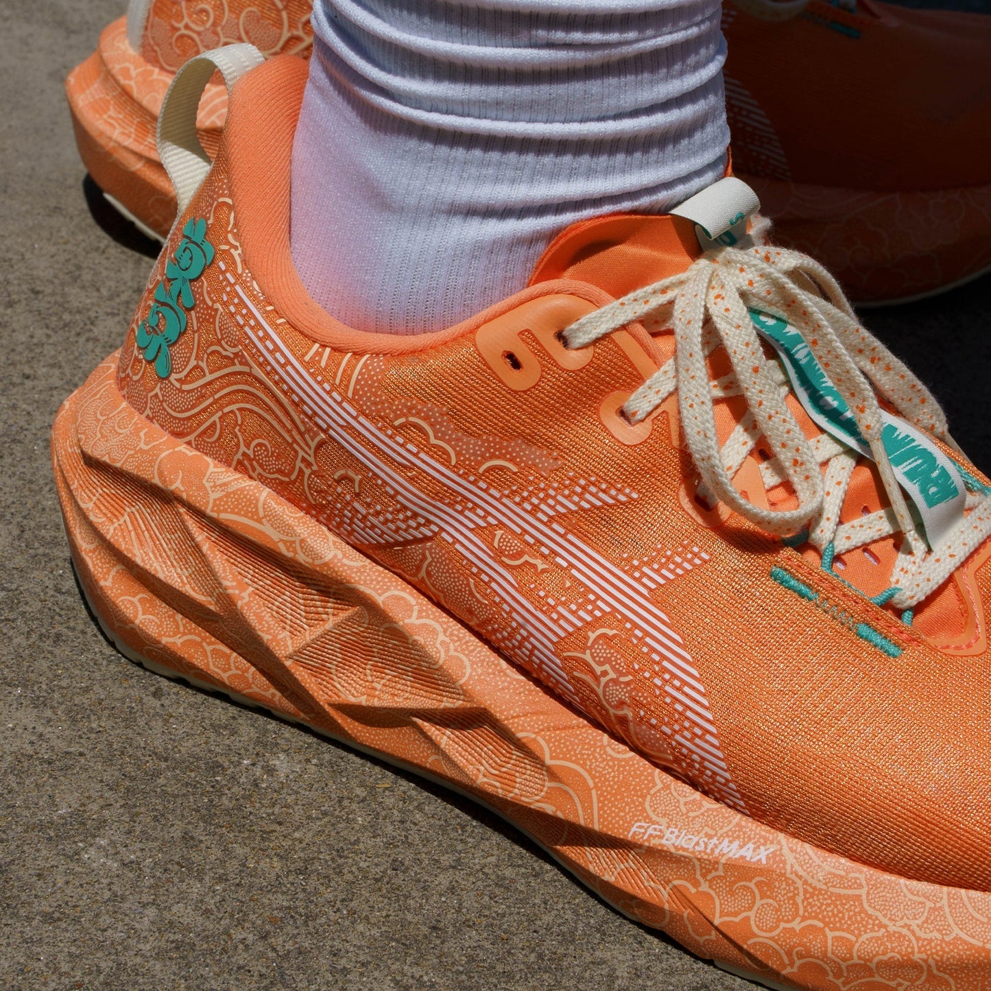 ASICS Novablast 5 Tokyo buty do biegania unisex