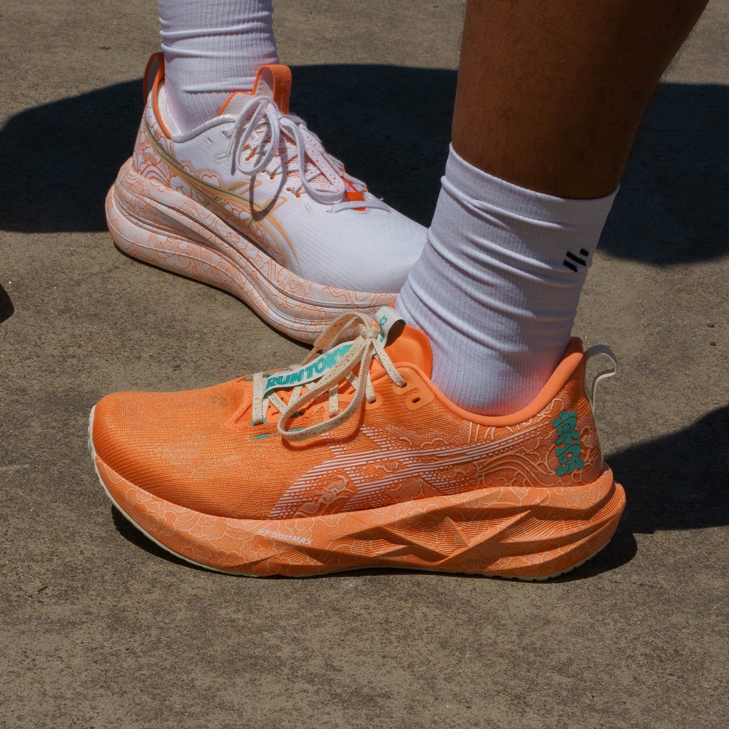 ASICS Novablast 5 Tokyo buty do biegania unisex